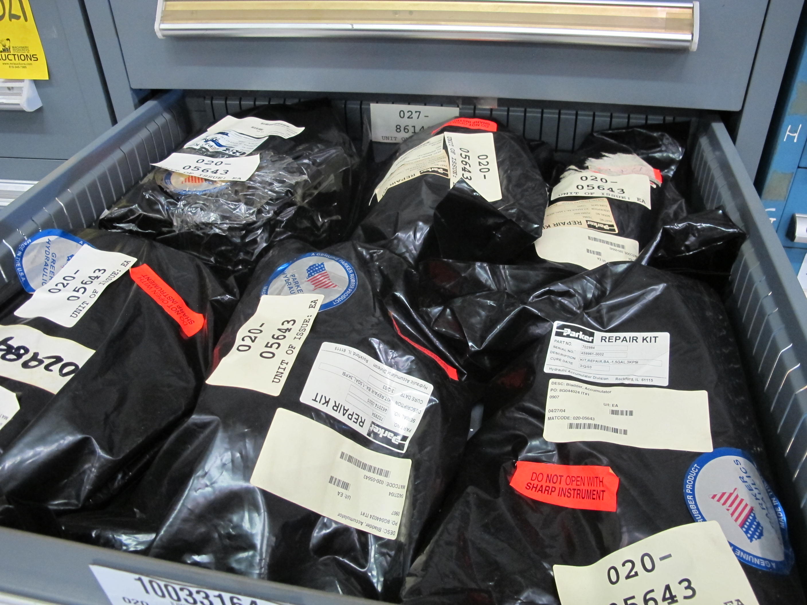 STANLEY VIDMAR HEAVY DUTY 11-DRAWER PARTS CABINET W/ CONTENTS (W-44) LOADING & HANDLING FEE $25-